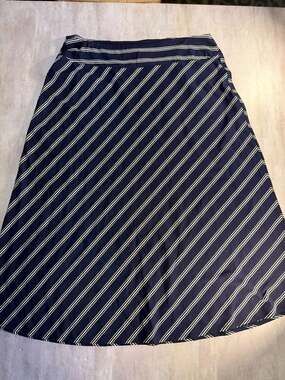 Talbots Woman Petites Navy Blue White Diagonal Striped Maxi Skirt Size 1XP